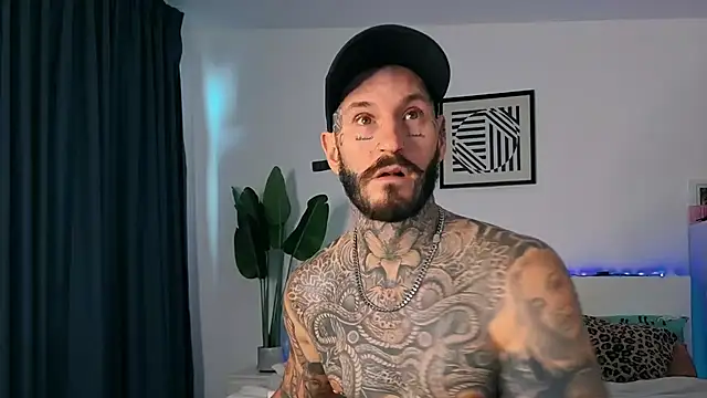 lucas-wilder online show from May 7, 5:01 am