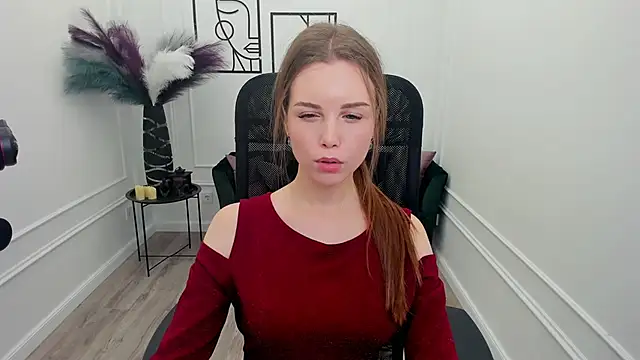 MileyWings online show from November 30, 1:34 pm