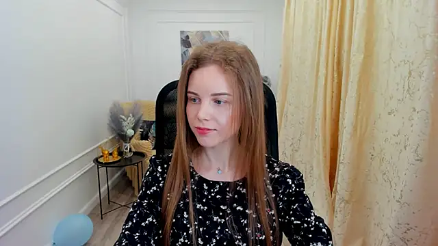 MileyWings online show from June 1, 11:21 am