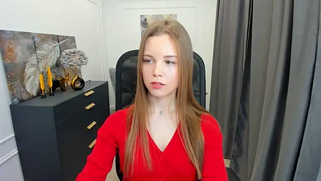 MileyWings online show from March 29, 11:23 am