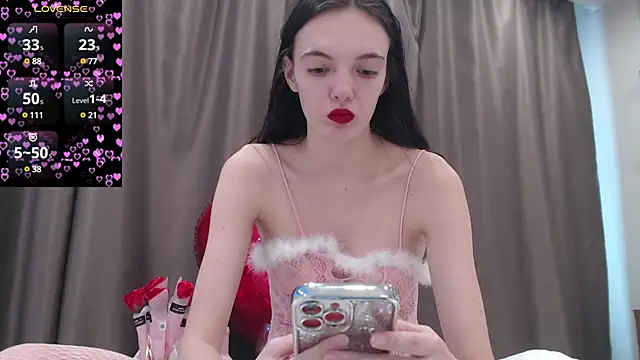 Snapshot of Lia__meow chatting on February 12, 12:22 pm Lia meow online show from February 12, 12:22 pm
