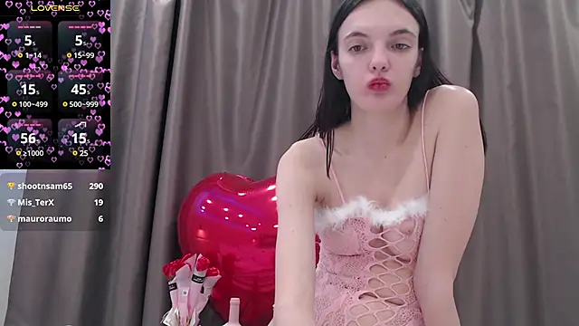 Snapshot of Lia__meow chatting on February 12, 9:33 pm Lia meow online show from February 12, 9:33 pm