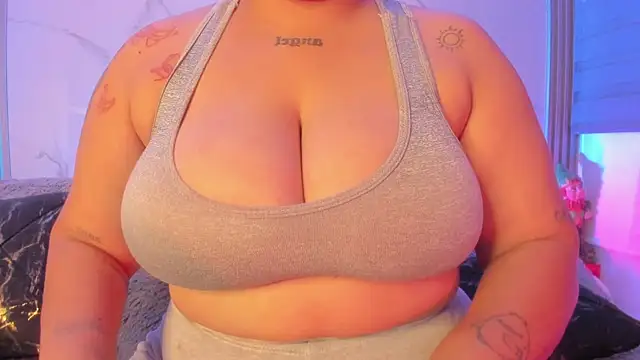 dayan silva  online show from February 21, 12:01 am