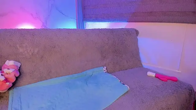 dayan silva  online show from April 2, 12:18 am