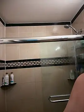 ThicBunz online show from February 2, 5:01 pm