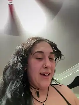 ThicBunz online show from April 2, 11:11 pm