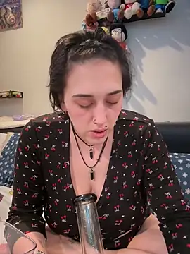 ThicBunz online show from March 5, 11:43 pm