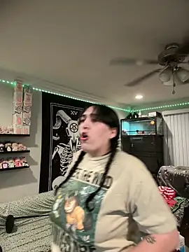 ThicBunz online show from February 25, 11:59 pm