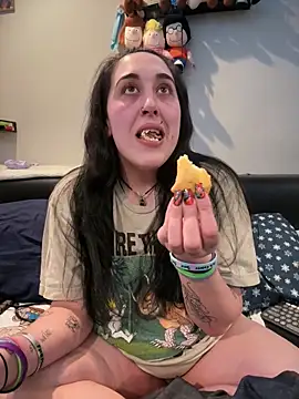 ThicBunz online show from March 3, 10:39 pm