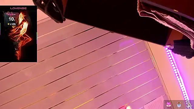 Snapshot of staacy37 chatting on October 16, 7:11 pm staacy37 online show from October 16, 7:11 pm