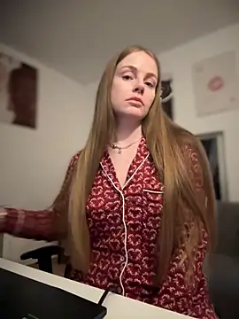 Piinkpandora online show from April 10, 7:21 pm