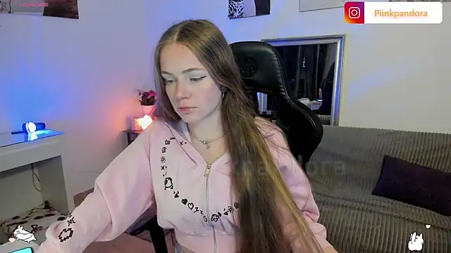 Piinkpandora online show from March 19, 5:35 pm