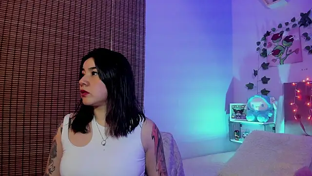 Snapshot of JeyLee chatting on November 10, 11:48 am JeyLee online show from November 10, 11:48 am