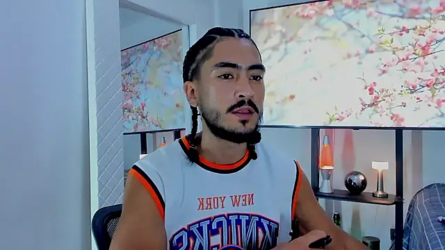 Snapshot of david__johnson372 chatting on July 2, 12:11 am david johnson372 online show from July 2, 12:11 am