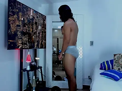 Snapshot of david__johnson372 chatting on February 21, 11:45 am david johnson372 online show from February 21, 11:45 am