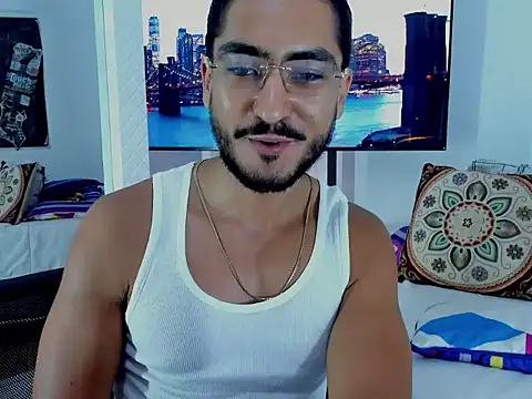 Snapshot of david__johnson372 chatting on February 25, 1:28 am david johnson372 online show from February 25, 1:28 am