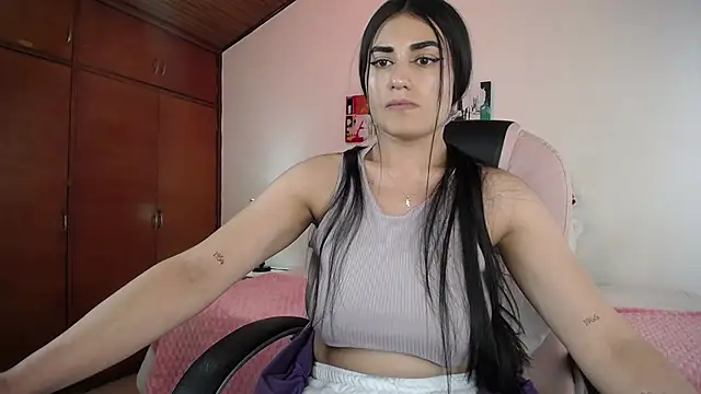 Snapshot of Alheli_16 chatting on March 18, 3:44 pm Alheli 16 online show from March 18, 3:44 pm