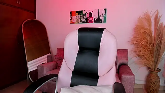 Snapshot of Alheli_16 chatting on December 4, 12:37 pm Alheli 16 online show from December 4, 12:37 pm