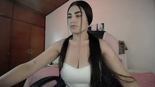 Snapshot of Alheli_16 chatting on March 13, 12:56 pm Alheli 16 online show from March 13, 12:56 pm