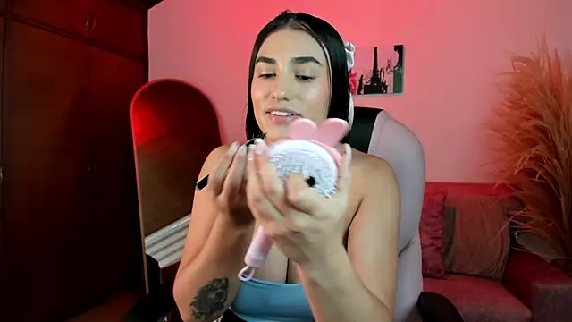 Alheli 16 online show from December 18, 12:42 pm