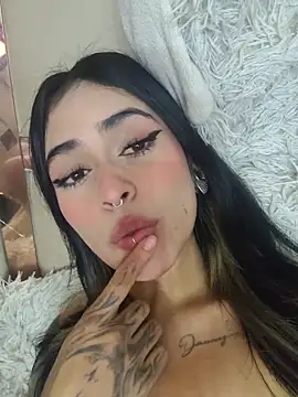 AliceMiller 2 online show from November 29, 6:13 am