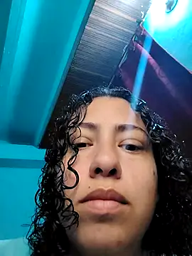 aixa 15 online show from April 30, 11:06 am