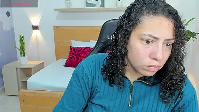 aixa 15 online show from March 18, 11:33 am