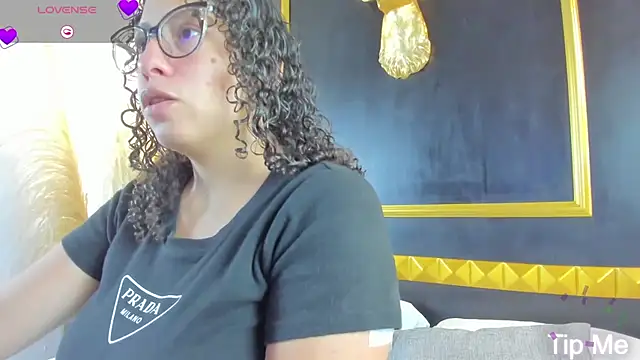 aixa 15 online show from October 7, 12:17 pm