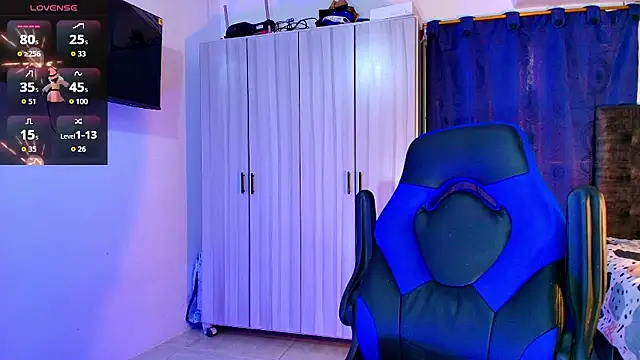 Nathan Bluee online show from January 7, 3:28 pm