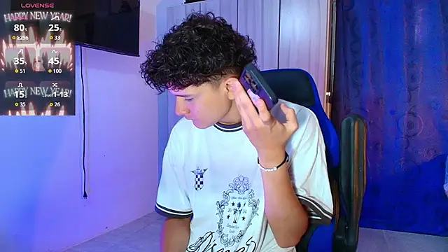 Nathan Bluee online show from January 8, 4:02 pm