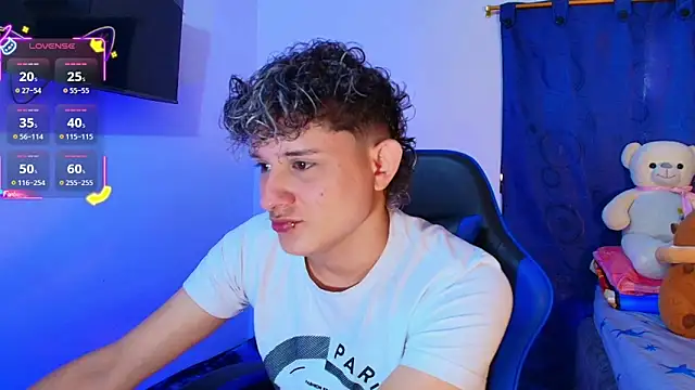 Nathan Bluee online show from February 25, 4:07 pm