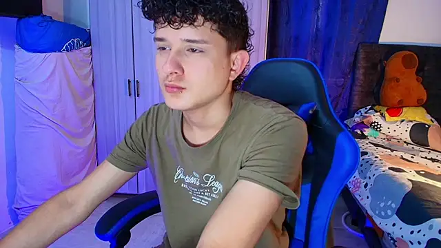 Nathan Bluee online show from February 12, 4:07 pm