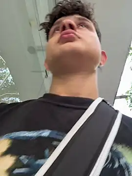 Snapshot of Nathan_Bluee chatting on October 11, 11:33 am Nathan Bluee online show from October 11, 11:33 am