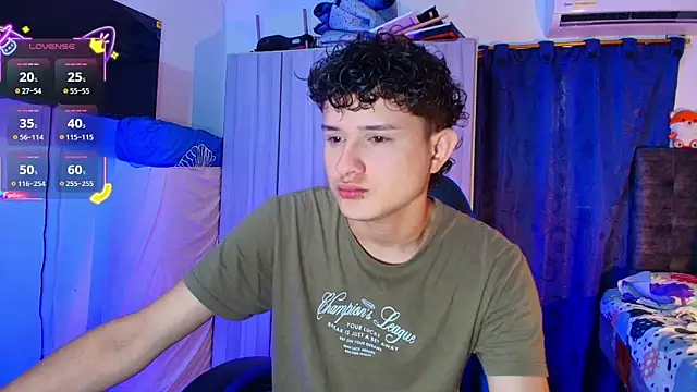 Nathan Bluee online show from February 11, 4:40 pm