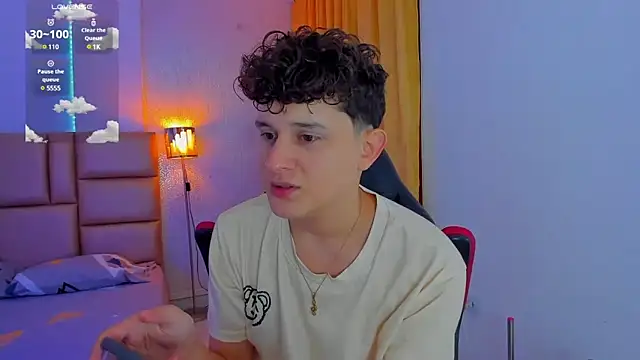 Snapshot of Nathan_Bluee chatting on February 22, 3:03 pm Nathan Bluee online show from February 22, 3:03 pm