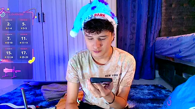 Nathan Bluee online show from December 19, 4:42 pm