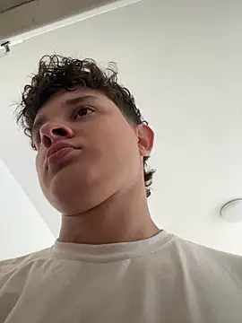 Snapshot of Nathan_Bluee chatting on October 8, 12:07 pm Nathan Bluee online show from October 8, 12:07 pm