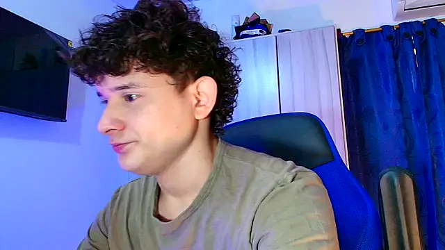 Nathan Bluee online show from December 17, 4:45 pm