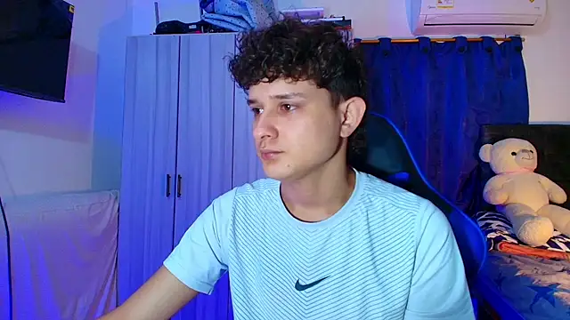 Nathan Bluee online show from January 18, 5:16 pm