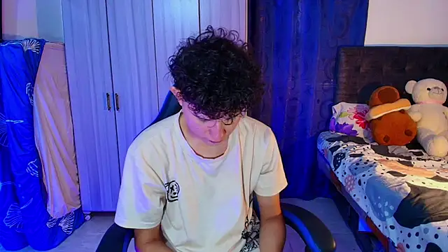 Nathan Bluee online show from February 5, 4:14 pm