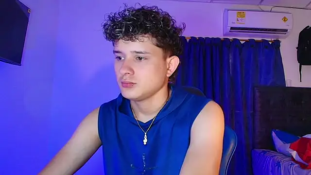 Nathan Bluee online show from June 11, 4:37 pm