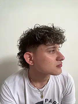 Nathan Bluee online show from April 8, 4:30 pm