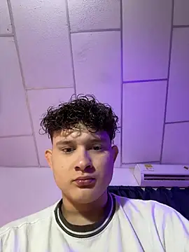 Nathan Bluee online show from December 2, 3:36 pm