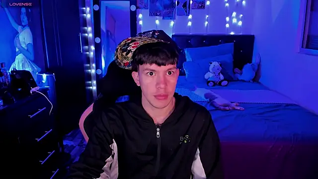 DominicPrince online show from September 26, 2:40 am