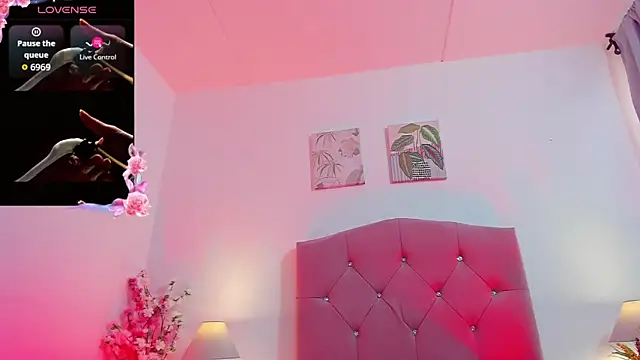 Samanthamillher10 online show from January 12, 2:35 pm