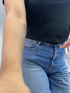 Snapshot of Ary_art chatting on September 23, 2:46 pm Ary art online show from September 23, 2:46 pm