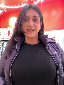 Snapshot of Ary_art chatting on December 4, 5:23 pm Ary art online show from December 4, 5:23 pm