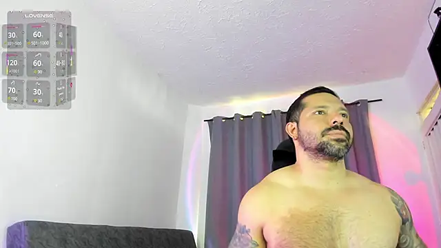 FreeLoveCouple online show from May 14, 2:58 pm
