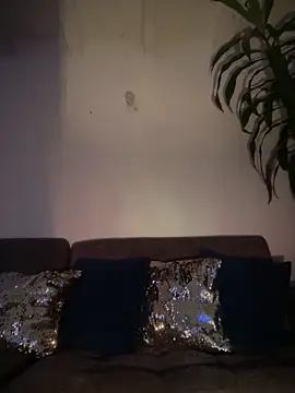 Khalyk G online show from February 7, 7:55 pm