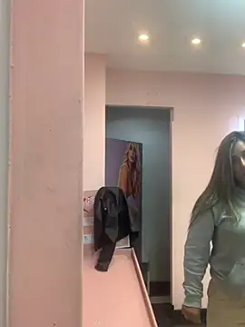 Snapshot of Khalyk_G chatting on December 21, 2:52 am Khalyk G online show from December 21, 2:52 am